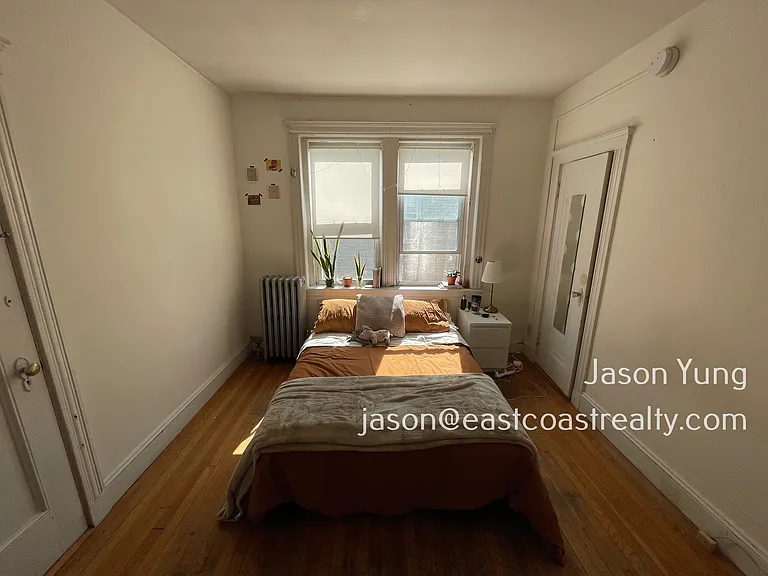 42 Linden St #15 — Photo 6