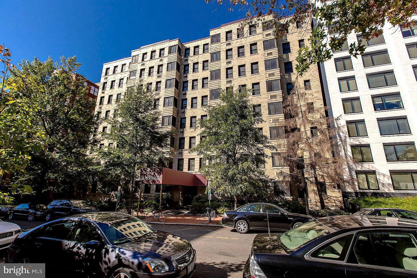 1 bed, 652 sqft, $2,400 — Photo 1