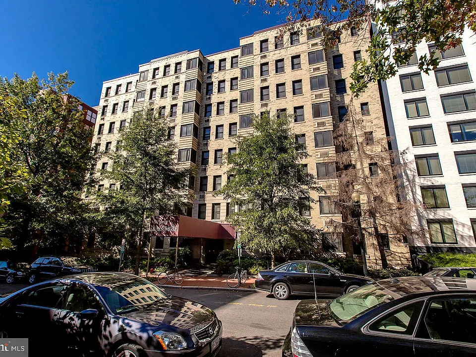 1010 25th St NW #801