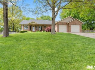 63 Covered Bridge Acres, Glenarm, IL 62536