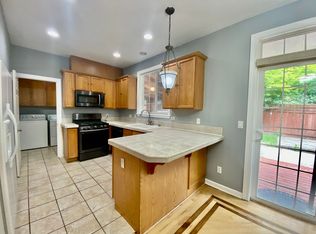 11019 SE Brooklyn Ct, Portland, OR 97266