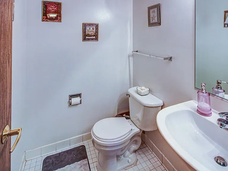 Lighthouse Point Townhomes — Photo 8