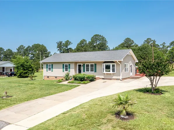 123 Smith Dr, Pelzer, SC 29669