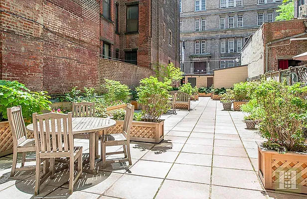 Sold by Douglas Elliman | media 10