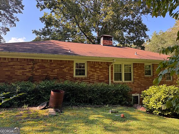 3rd image of 246 Woodvale St