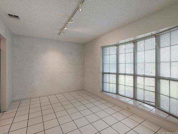 4th image of 1030 GALLATIN DR