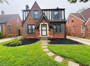 16008 Scottsdale Blvd, Shaker Heights, OH 44120