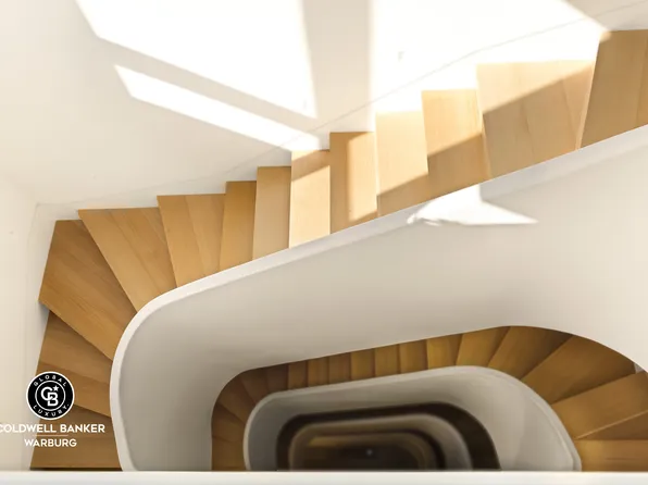 163 West 76th Street image 1 of 18