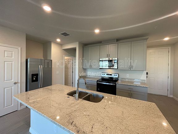 5th image of 2548 Sweet Viburnum Way