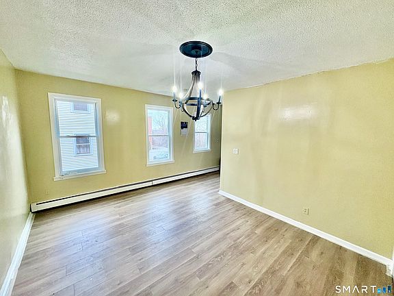4th image of 202 Bellevue St #A