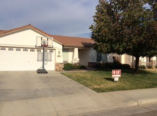 2801 Stonecrest Way, Hanford, CA 93230