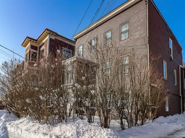 223 Douglas Ave #221, Saint John, NB E2K 1E5