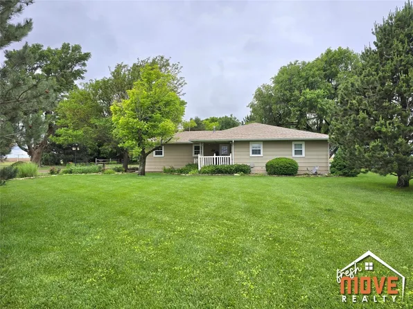 26605 5th Rd, Montezuma, KS 67867