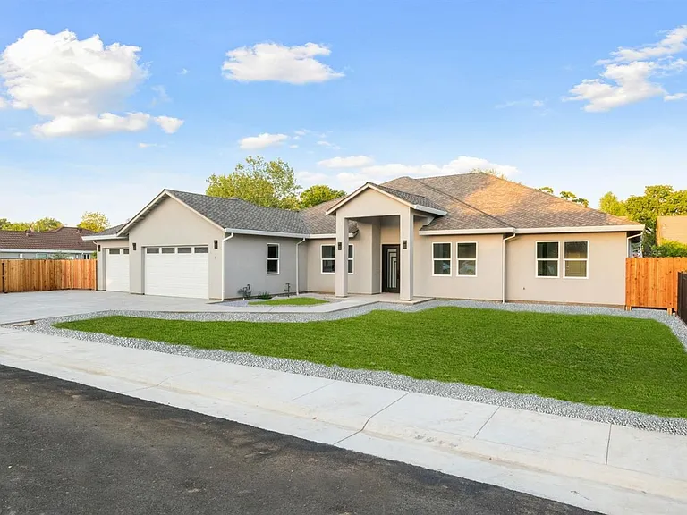 1130 Jonas Ave — Photo 18