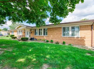 19337 E Thirteen Mile Rd, Roseville, MI 48066