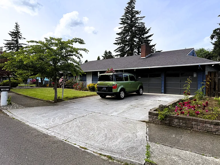 16811 SE Francis St — Photo 3