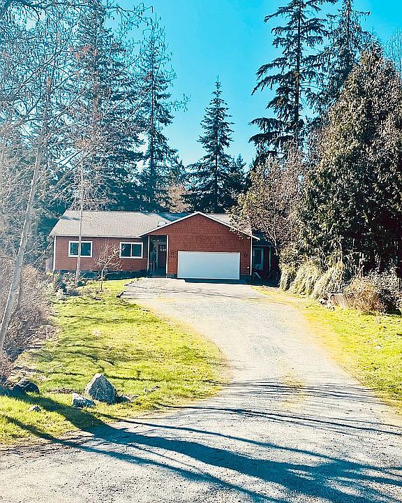 1st image of 4926 Spinnaker Dr