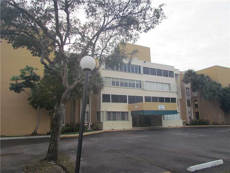 1st image of 6911 SW 147th Ave APT 1B