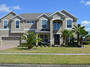 1033 Spinning Wheel Dr, Apopka, FL 32712