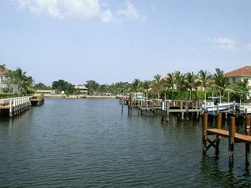 2nd image of 738 Cable Beach Ln