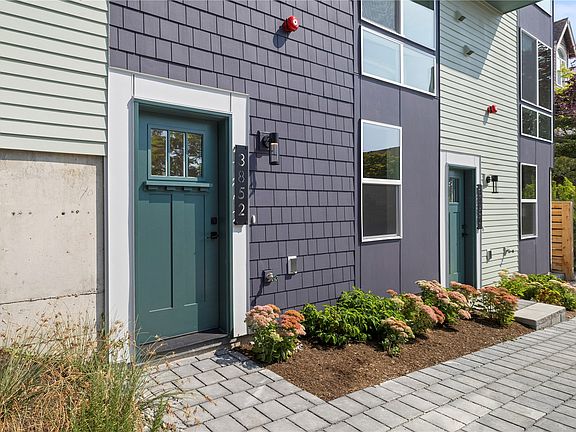 4th image of 3852 Carr Place N