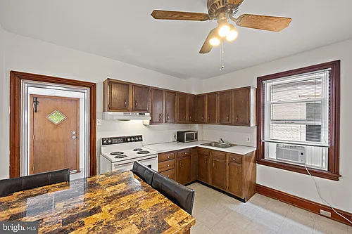 409 W 20th St #2 Photo 1