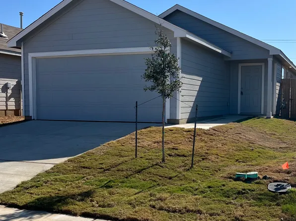 6922 Biotite Rdg, Elmendorf, TX 78112