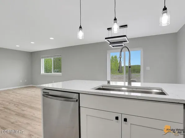 960 S Enterprise St #3, Wasilla, AK 99654