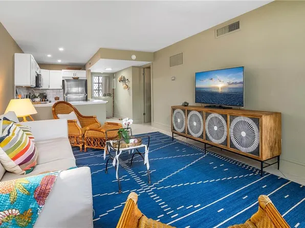 750 Mooring Line DR N #205, NAPLES, FL 34102