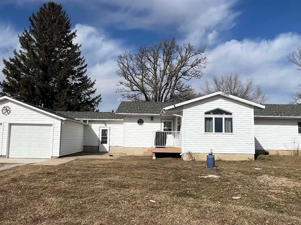 1964 190th St, New Hampton, IA 50659