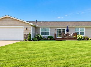 1055 W 700 N, Howe, IN 46746