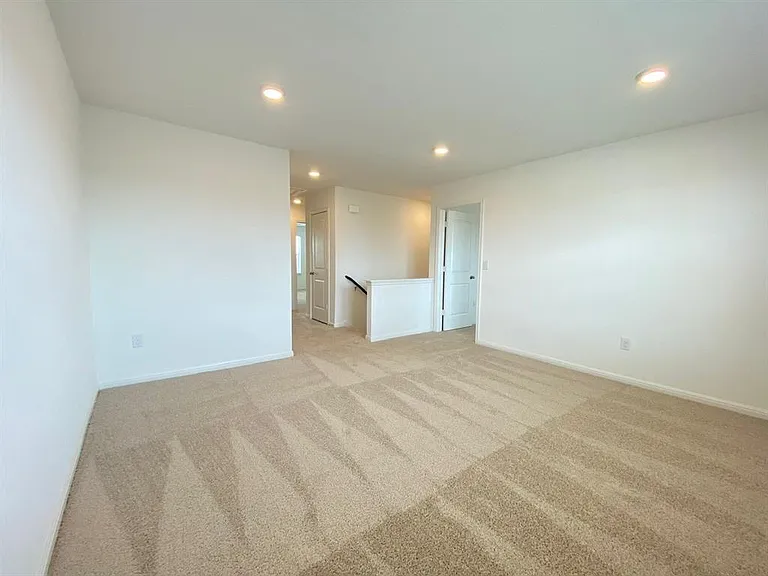 225 Saide St — Photo 12