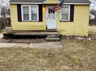 47871 Pinecrest Dr, Shelby Township, MI 48317