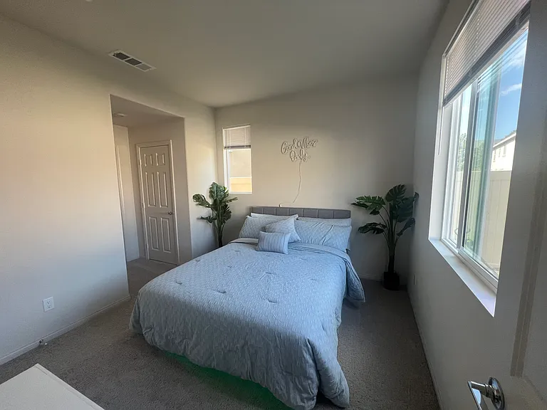 1769 Rose Ln — Photo 21