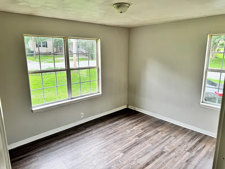 1409 N Dawson St #A — Photo 11