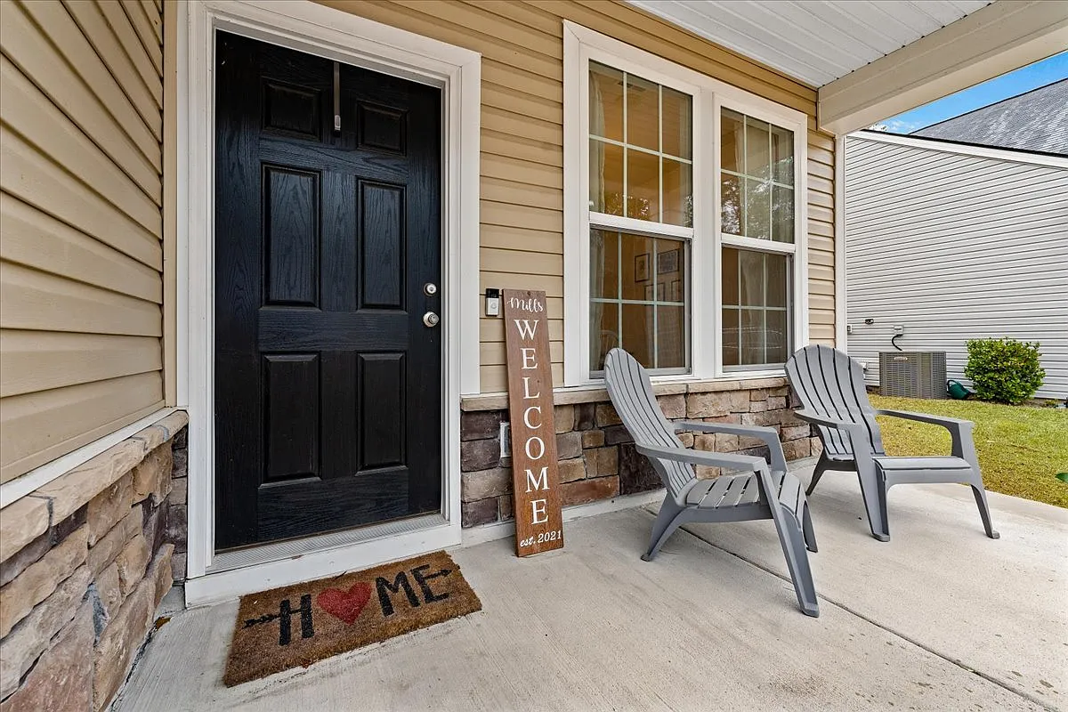 3 bed, 1866 sqft, $2,500 — Photo 3