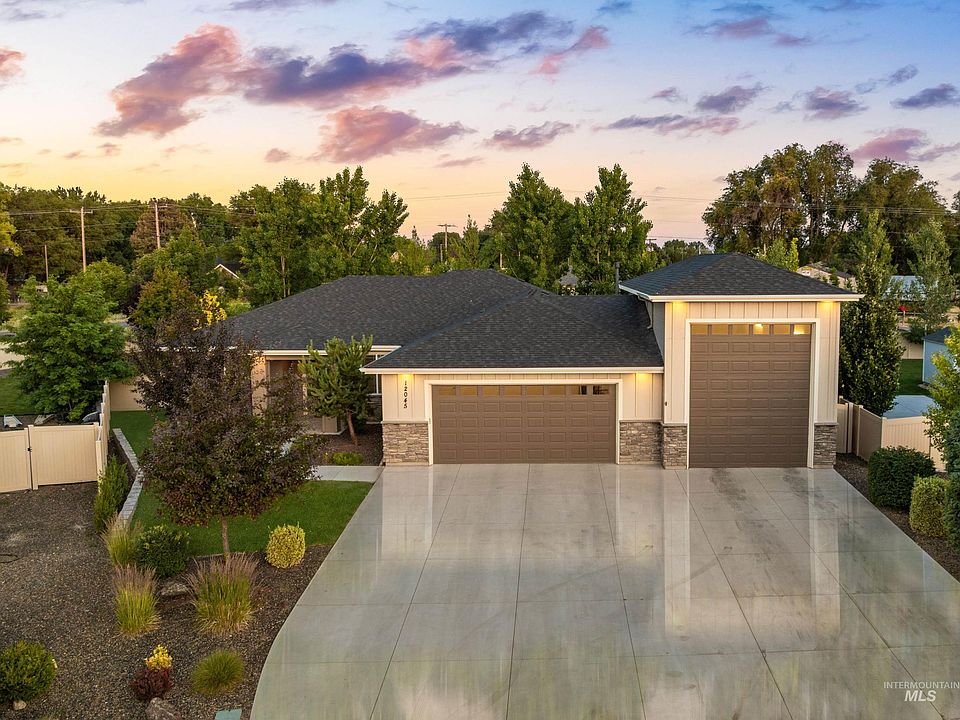 1st image of 12045 Thames Ct