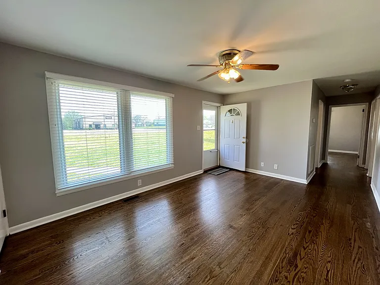 2950 Ashland City Rd — Photo 4