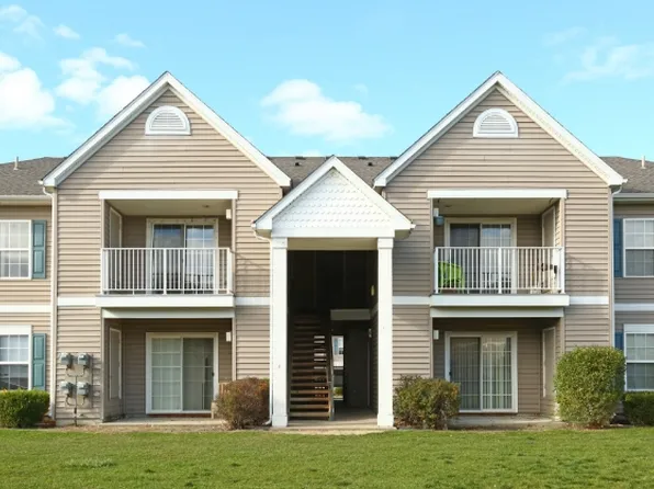 Mapleview Apartments, 1180 Genei Ct E #D5cd8b2d6, Saginaw, MI 48601