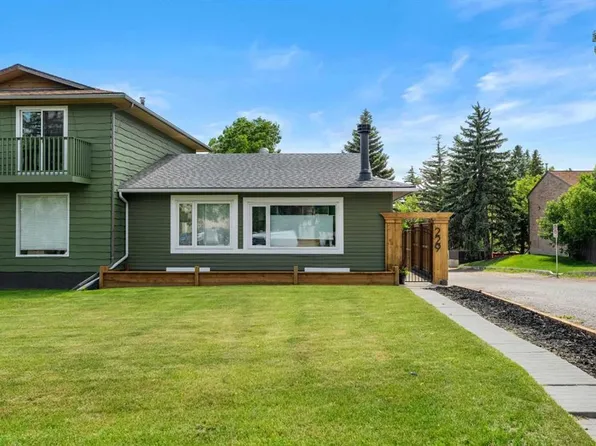 229 N 84th Ave SE, Calgary, AB T2H 1N5