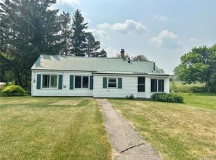 11242 Lippold Rd, Darien Center, NY 14040