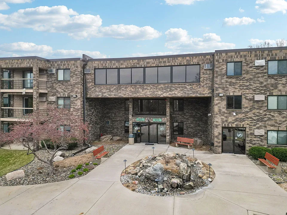 Park Place Apartments in Burnsville