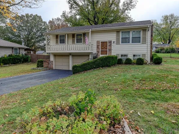 410 Bancroft Ave, Liberty, MO 64068