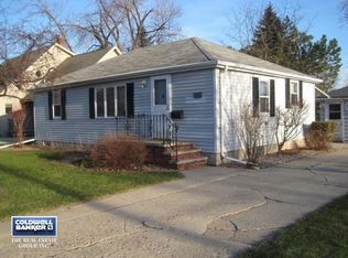 113 Elm St, Combined Locks, WI 54113