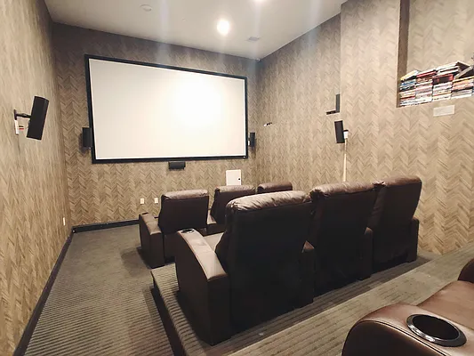 Rented by Manhattan Management LLC | media 24