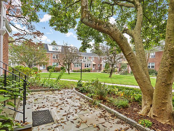 141 Putnam Park Greenwich CT-print-023-022-023-4200x2800-300dpi.jpg