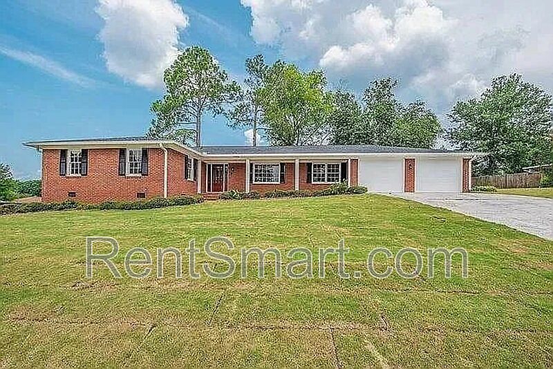 1st image of 1454 Southwood Dr