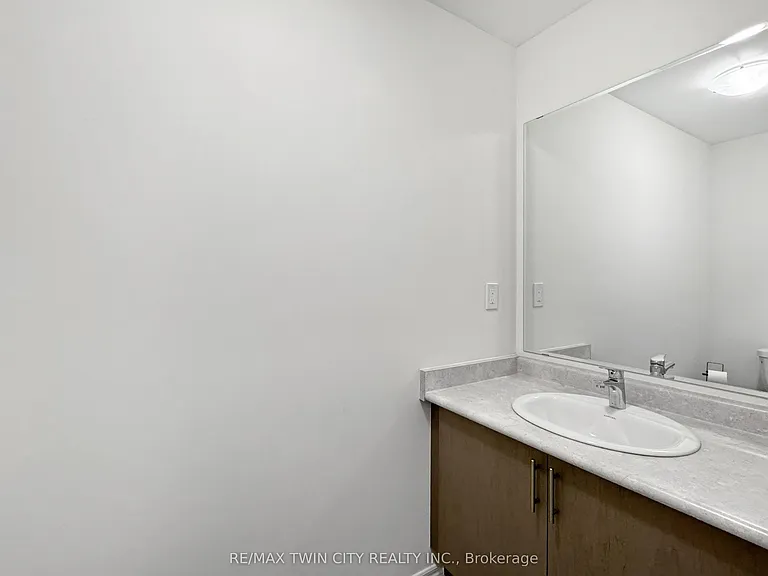 82 Gledhill Cres — Photo 7