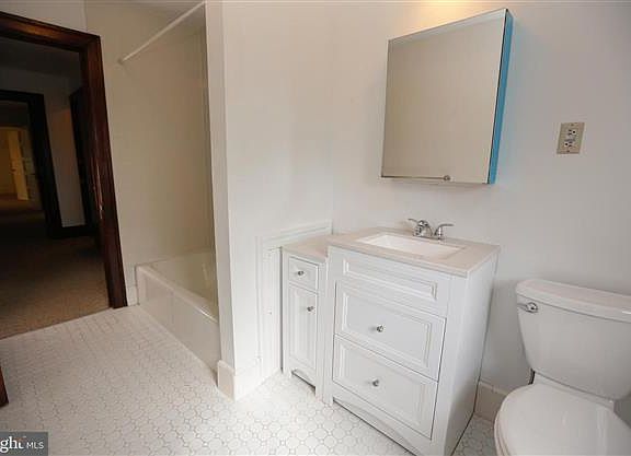 Full bathroom