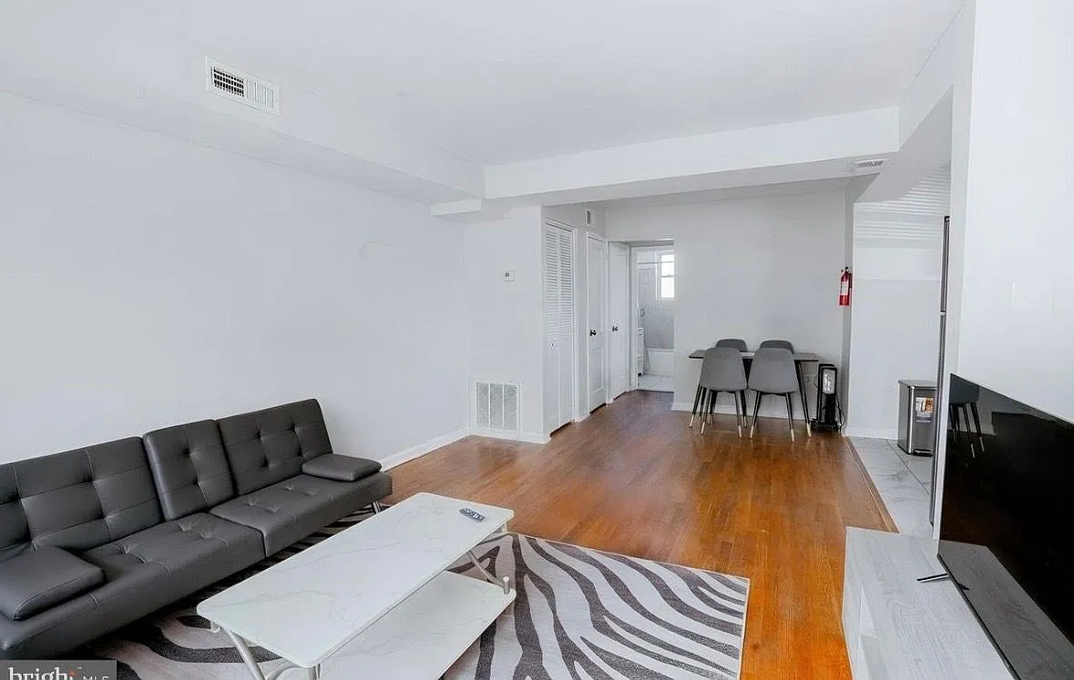 32 Varnum St NE — Photo 4